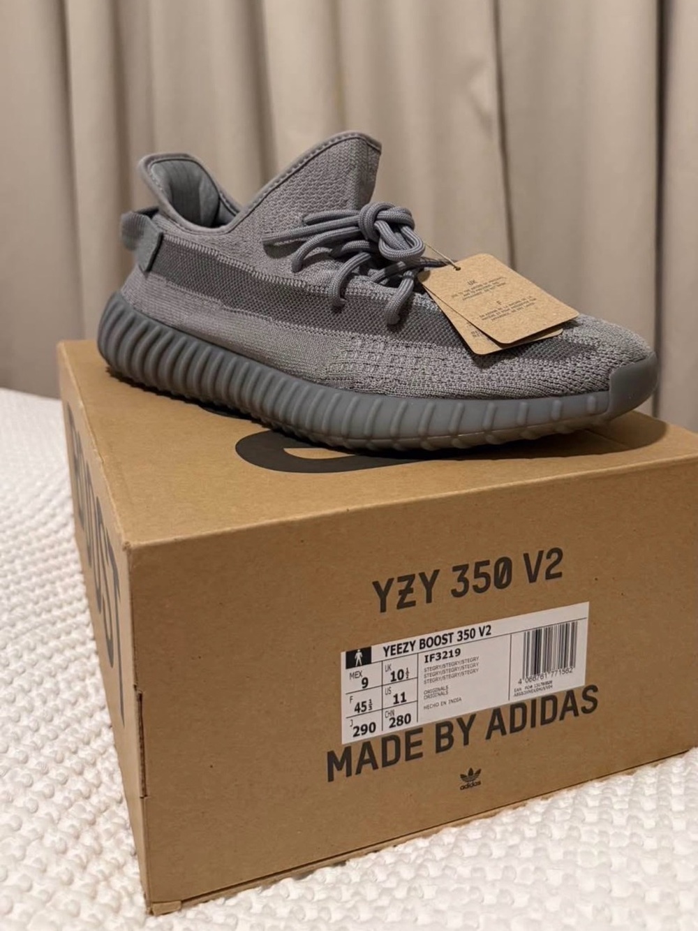 Adidas Yeezy Boost 350 V2